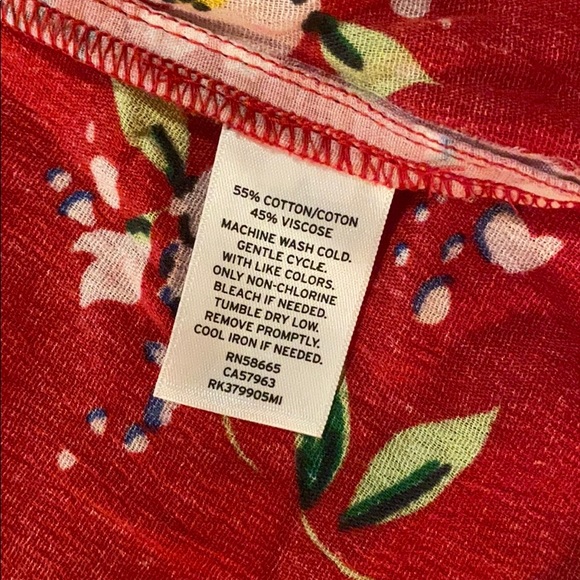 Abound Red Floral Tank❤️ - Picture 7 of 8